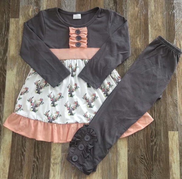 Antler Peach Outfit