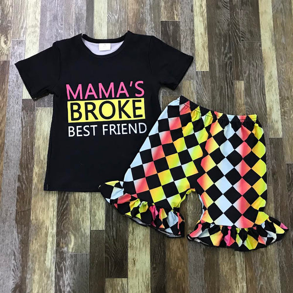 Mommy’s Broke Bestie Shorts Outfit